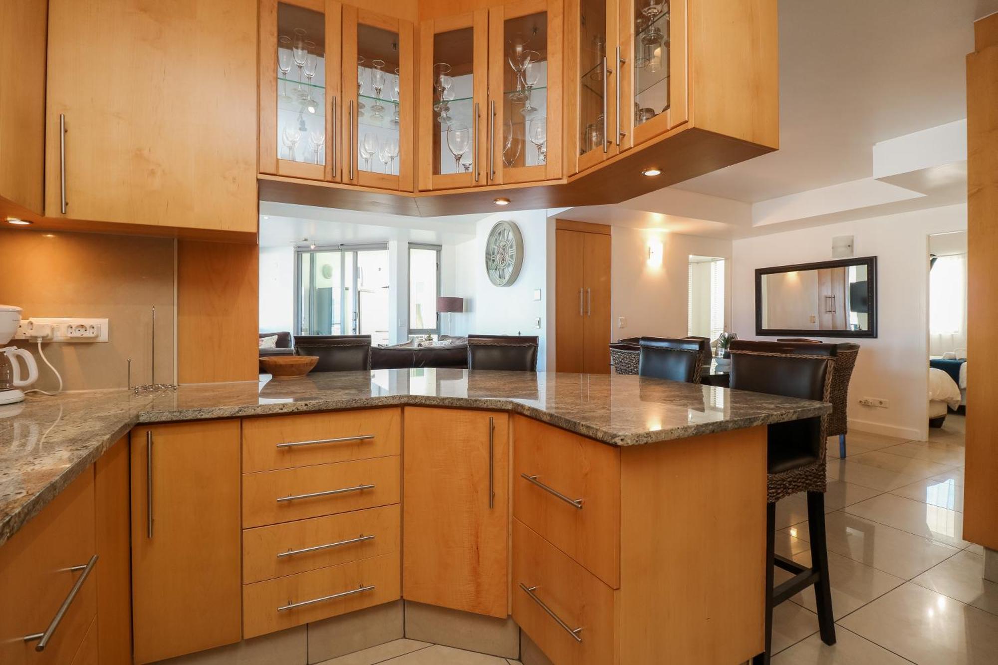 Apartment 1401 Hibernian Towers Luxury Self Catering Western Cape South Africa