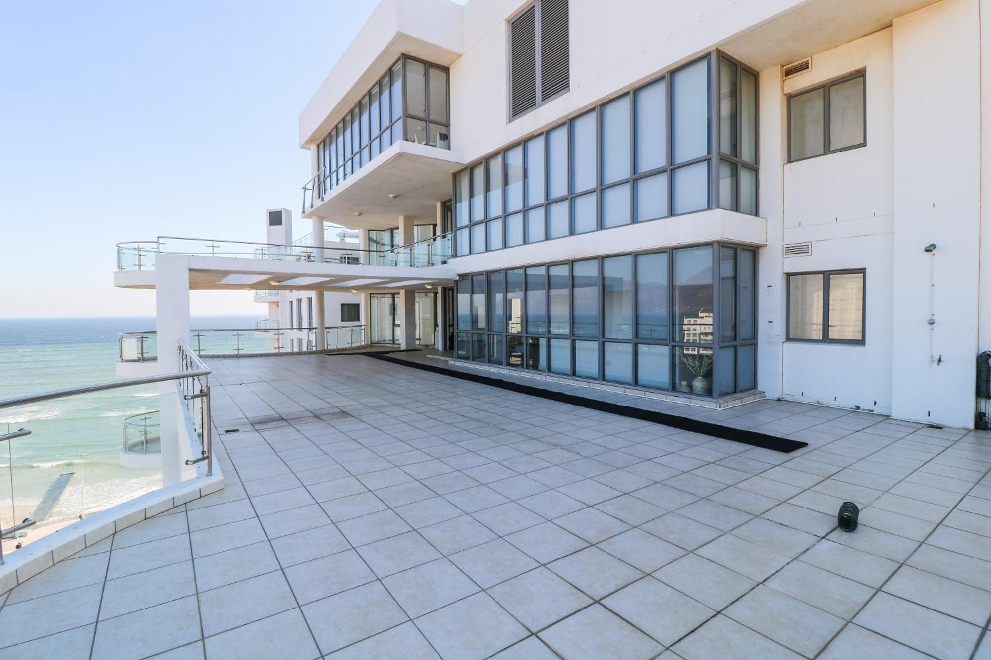 Apartment 1401 Hibernian Towers Luxury Self Catering Western Cape South Africa *