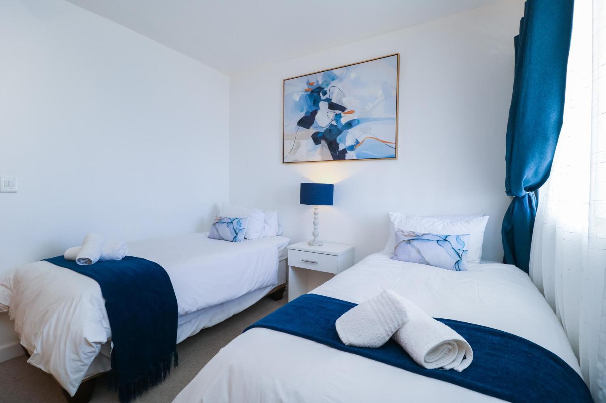 Apartment 1401 Hibernian Towers Luxury Self Catering Western Cape South Africa *