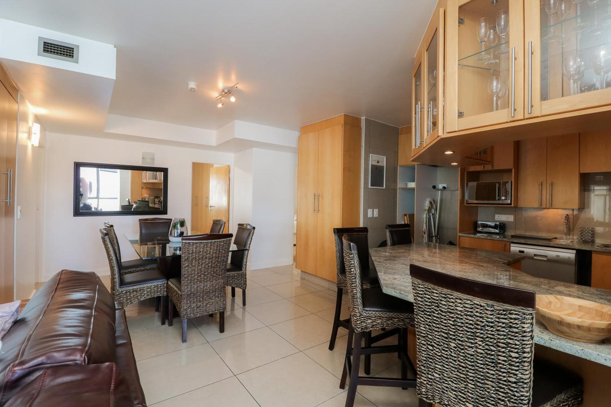 1401 Hibernian Towers Luxury Self Catering Western Cape South Africa *